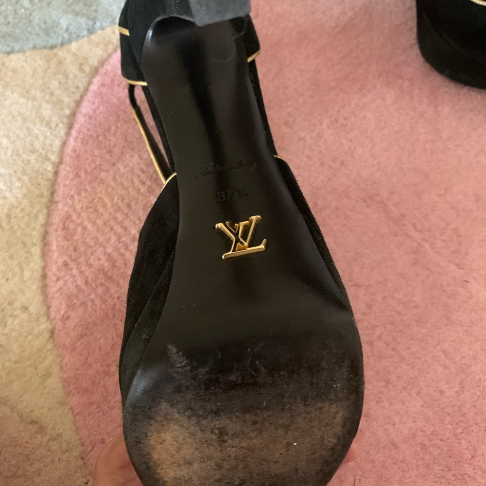 Louis Vuitton black and gold sandals - Picture 3 of 9